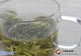 普洱茶有饱腹感正常吗？详解其起因与能否饮用