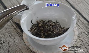 普洱茶结块怎么弄开，解决普洱茶结块疑问的方法