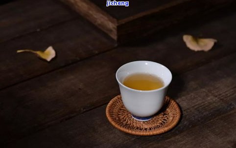 云南普洱茶砖，品味古韵：探索云南普洱茶砖的香气与口感