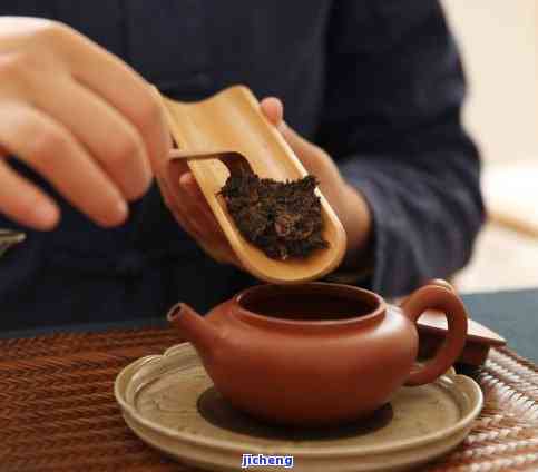 本人泡普洱茶的方法：从选茶到冲泡，详解怎样泡出好喝的普洱茶