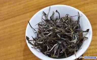 3000克普洱茶价格：园饼与散茶的比较