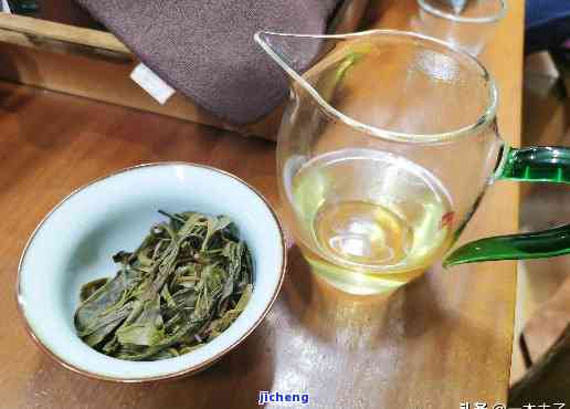 普洱茶和佛手茶哪个好，普洱茶与佛手茶：一场口感的较量