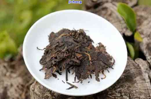 灰褐色普洱茶是什么茶，解密灰褐色普洱茶：它到底属于哪种茶叶？