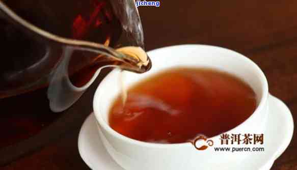 天熟普洱茶可以喝吗，日解暑好选择：熟普洱茶是不是适合饮用？