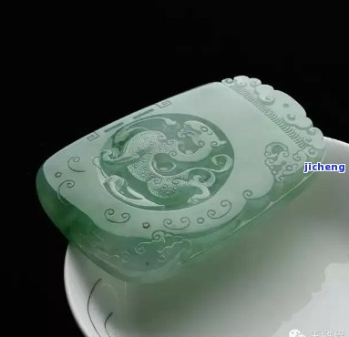 玉雕两条龙的寓意，玉雕双龙：寓意吉祥，传承中华文化