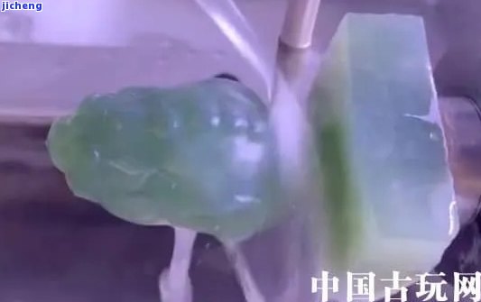 香水碰到玉器会怎么样吗？玉器与香水的化学反应探究