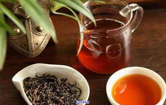 红茶属于哪种茶种，揭秘茶叶家族：红茶属于哪一种茶种？