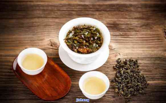 秋喝什么茶好？选择适合的茶饮让你健度过四变换