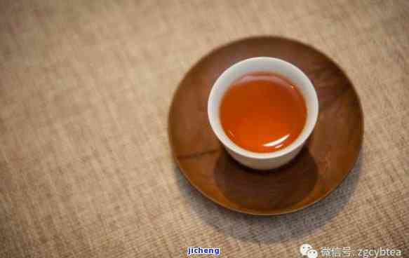 一杯红茶暖心又暖胃：饮品中的情感寄托与健保障