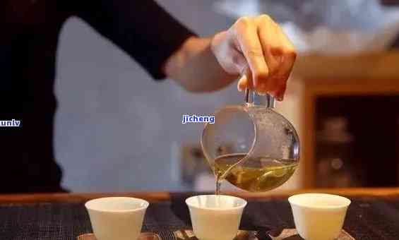 怎样准时辰喝茶水，掌握茶道艺术：怎样准时辰正确饮用茶水？