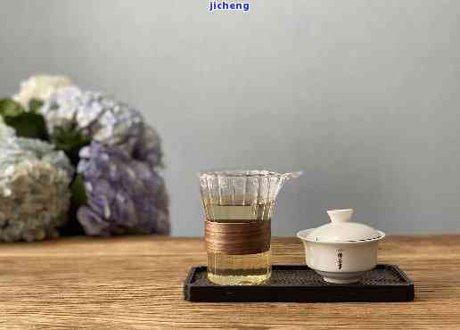 在家里面喝茶：主人杯与客人杯的大小比较、真实图片分享、情感表达说说、馨文案推荐、邀请语句精选。